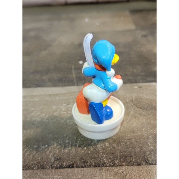 Donald Duck Nestle skiing snow Xmas toy figure - Picture 5 of 6